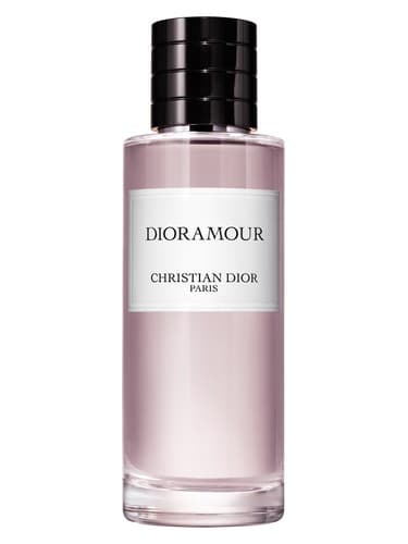 Dioramour
