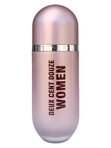 Deux Cent Douze Women