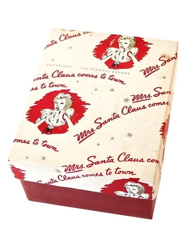 Mrs Santa Claus Comes To Town