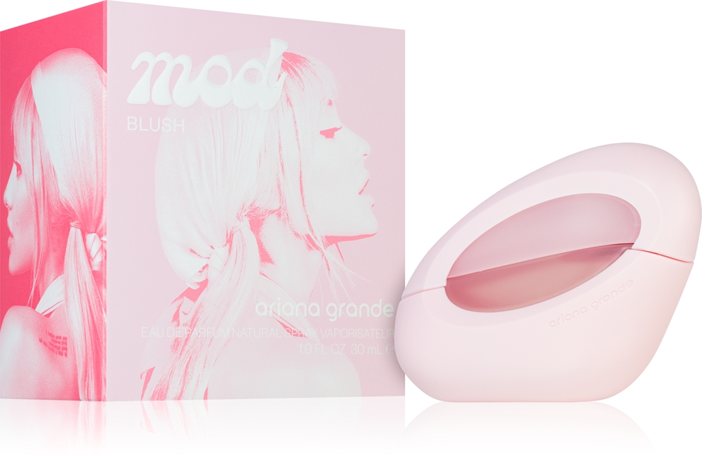 Ariana Grande Mod Blush 2
