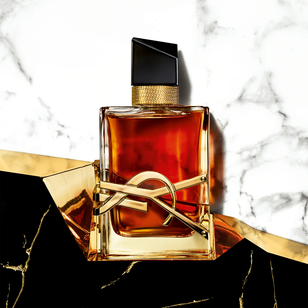 Yves Saint Laurent Libre Le Parfum 4
