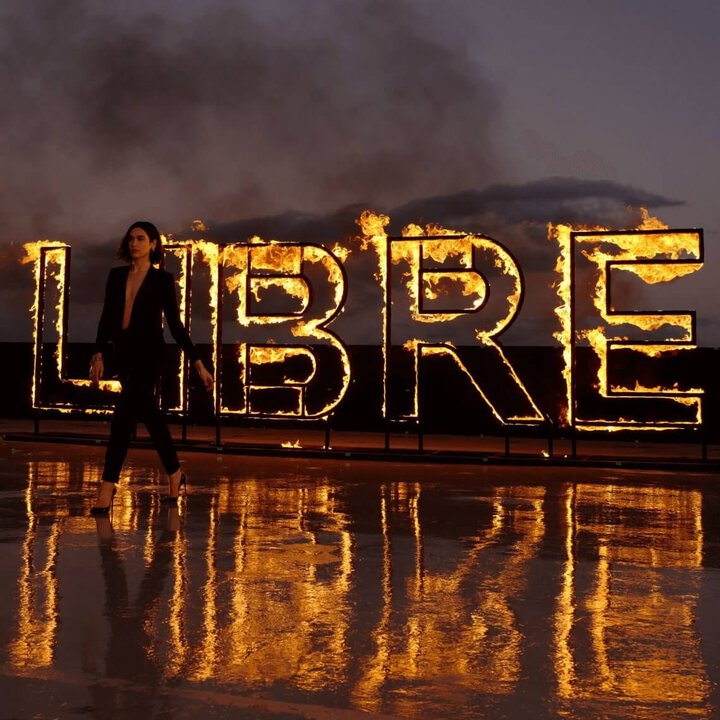 Yves Saint Laurent Libre Le Parfum 8